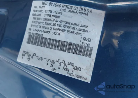 1999 Ford Mustang z USA, uszkodzony, nr VIN 1FAFP4440XF134238